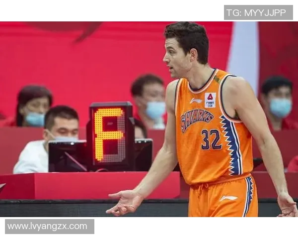 可兰白克的传奇人生与文化影响力探讨