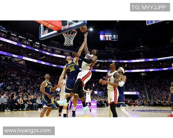 勇士与热火精彩对决回放全场亮点与精彩瞬间分析